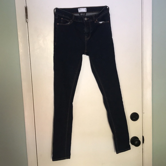 ASOS super skinny 28waist 30 inseam dark wash - Picture 2 of 8